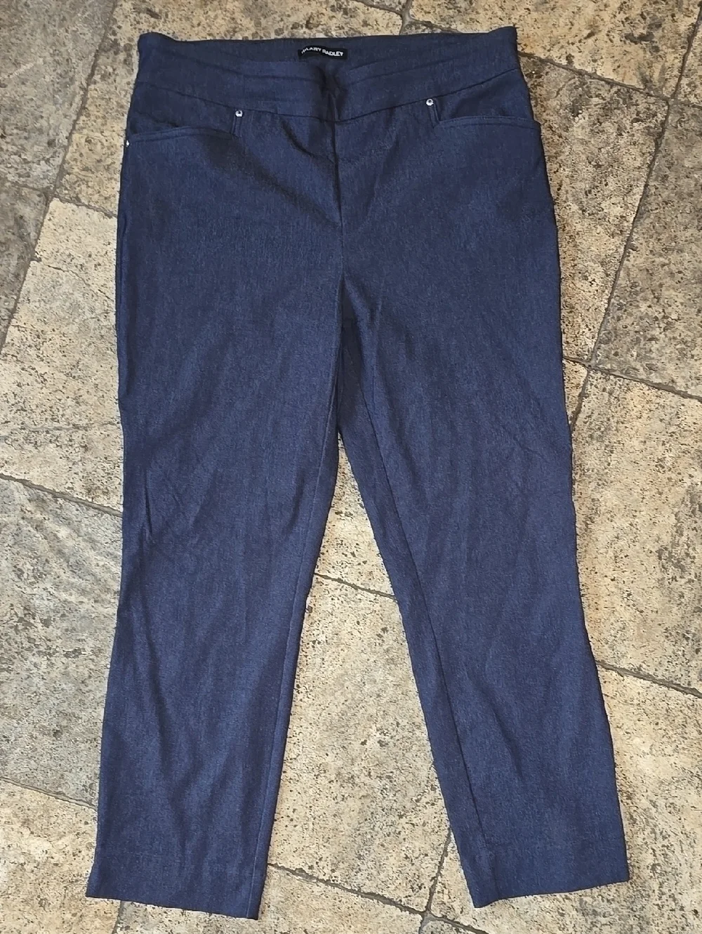 Hilary Radley Pull On Ankle Pants - Picture 4 of 5